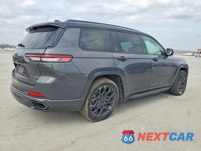 Trzecie zdjęcie samochodu z tyłu: 2023 JEEP GRAND CHEROKEE L SUMMIT VIN:1C4RJKEG7P8778460 - miniatura