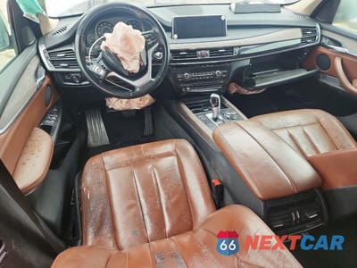 Zdjęcie 8 z 12 samochodu: 2015 BMW X5 SDRIVE35I VIN:5UXKR2C5XF0H36603 - miniatura