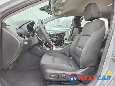 Zdjęcie 7 z 13 samochodu: 2022 CHEVROLET MALIBU LT VIN:1G1ZD5ST5NF123256 - miniatura