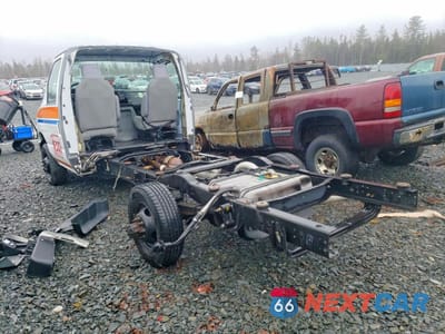 Trzecie zdjęcie samochodu z tyłu: 2023 FORD ECONOLINE E350 SUPER DUTY CUTAWAY VAN VIN:1FDWE3FN5PDD35639 - miniatura