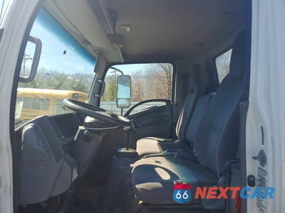 Zdjęcie 7 z 13 samochodu: 2015 ISUZU NPR HD VIN:54DC4W1B4FS802340 - miniatura