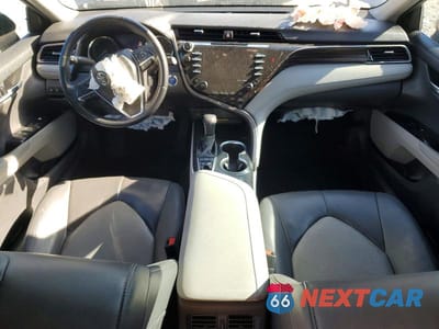 Zdjęcie 8 z 12 samochodu: 2020 TOYOTA CAMRY HYBRID XLE VIN:4T1F31AK5LU540136 - miniatura