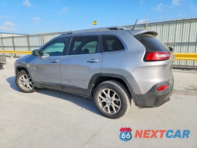 Drugie zdjęcie samochodu z przodu: 2015 JEEP CHEROKEE LATITUDE VIN:1C4PJLCB3FW517938 - miniatura