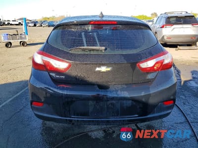 Zdjęcie 6 z 12 samochodu: 2019 CHEVROLET CRUZE LS VIN:3G1BC6SM6KS588624 - miniatura