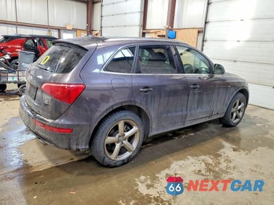 Trzecie zdjęcie samochodu z tyłu: 2010 AUDI Q5 VIN:WAUZZZ8R3BA036103 - miniatura