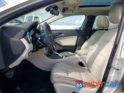 Zdjęcie 7 z 12 samochodu: 2015 MERCEDES-BENZ GLA 250 4MATIC VIN:WDCTG4GB7FJ102139 - miniatura