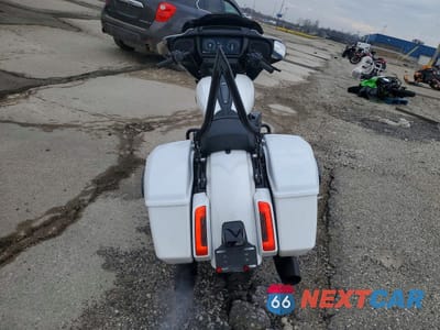 Czwarte zdjęcie samochodu z boku: 2024 HARLEY-DAVIDSON FLHX VIN:1HD1KB711RB650805 - miniatura