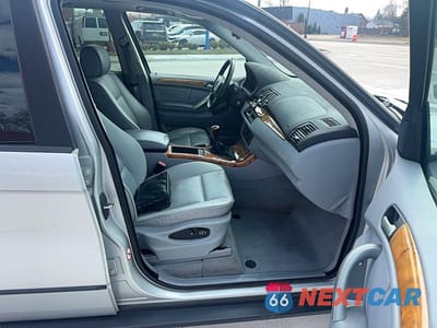 Piąte zdjęcie samochodu w środku: 2002 BMW X5 3.0I VIN:5UXFA53572LH80402 - miniatura