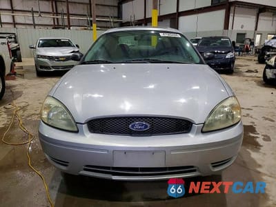 Piąte zdjęcie samochodu w środku: 2005 FORD TAURUS SE VIN:1FAHP53UX5A309038 - miniatura