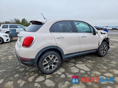 Trzecie zdjęcie samochodu z tyłu: 2016 FIAT 500X VIN:ZFBCFYCT3GP370668 - miniatura