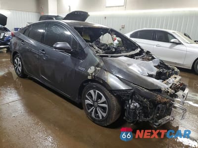 Czwarte zdjęcie samochodu z boku: 2018 TOYOTA PRIUS PRIME ADVANCED VIN:JTDKARFP8J3072109 - miniatura