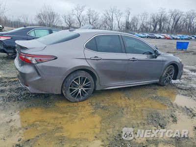 Trzecie zdjęcie samochodu z tyłu: 2022 TOYOTA CAMRY SE VIN:4T1G11AK9NU636574 - miniatura