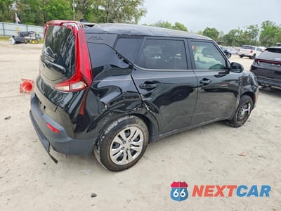 Trzecie zdjęcie samochodu z tyłu: 2021 KIA SOUL LX VIN:KNDJ23AU8M7139288 - miniatura