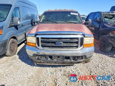 Piąte zdjęcie samochodu w środku: 2001 FORD F350 SUPER DUTY FLATBED TRUCK VIN:1FTWW32F61EB24466 - miniatura