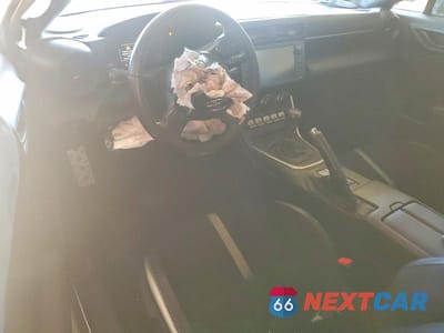 Zdjęcie 8 z 12 samochodu: 2025 TOYOTA GR 86 VIN:JF1ZNBE12S9755953 - miniatura