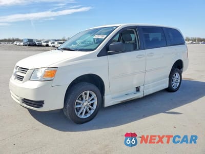 2010 DODGE GRAND CARAVAN SE 2D4RN4DE4AR155280 - główne zdjęcie licytacji z USA - miniatura