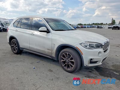 Czwarte zdjęcie samochodu z boku: 2018 BMW X5 SDRIVE35I VIN:5UXKR2C57J0Z19205 - miniatura