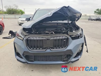 Piąte zdjęcie samochodu w środku: 2024 BMW X1 M35I VIN:WBX13EF02R5Z49116 - miniatura