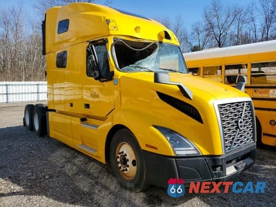 2022 VOLVO VNL SEMI TRUCK 4V4NC9EH9NN289300 - główne zdjęcie licytacji z USA - miniatura
