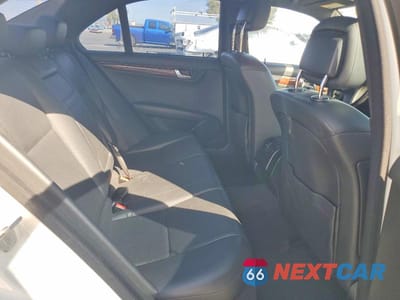Zdjęcie 10 z 11 samochodu: 2011 MERCEDES-BENZ C 300 VIN:WDDGF5EB4BA513002 - miniatura