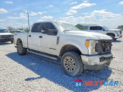 Czwarte zdjęcie samochodu z boku: 2017 FORD F250 SUPER DUTY VIN:1FT7W2BT7HED68982 - miniatura