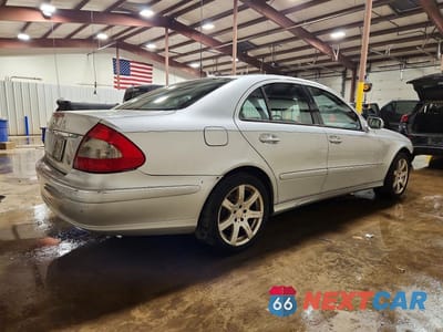 Trzecie zdjęcie samochodu z tyłu: 2008 MERCEDES-BENZ E 350 VIN:WDBUF56X48B226221 - miniatura