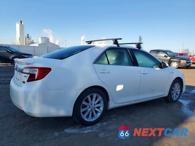 Trzecie zdjęcie samochodu z tyłu: 2014 TOYOTA CAMRY HYBRID VIN:4T1BD1FK7EU101737 - miniatura