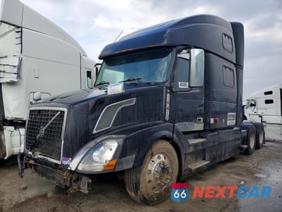 Drugie zdjęcie samochodu z przodu: 2007 VOLVO VN VNL VIN:4V4NC9GH17N446088 - miniatura