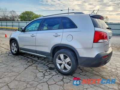 Drugie zdjęcie samochodu z przodu: 2012 KIA SORENTO EX VIN:5XYKU3A66CG257048 - miniatura