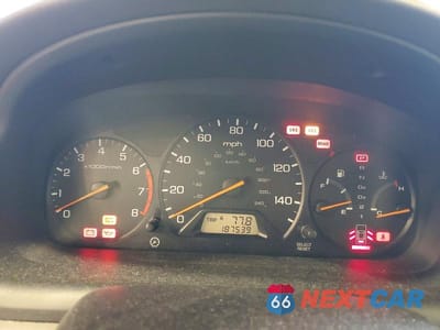 Zdjęcie 9 z 12 samochodu: 2002 HONDA ACCORD EX VIN:1HGCG66832A105848 - miniatura