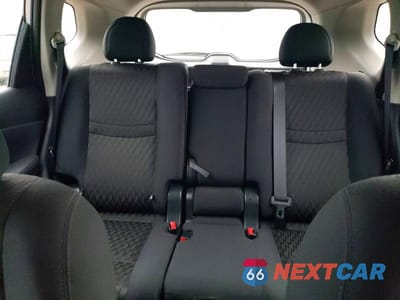 Zdjęcie 10 z 12 samochodu: 2018 NISSAN ROGUE S VIN:5N1AT2MT5JC789544 - miniatura