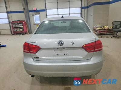 Zdjęcie 6 z 12 samochodu: 2015 VOLKSWAGEN PASSAT S VIN:1VWAT7A35FC043153 - miniatura
