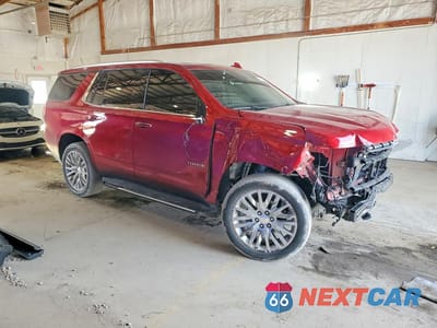 Czwarte zdjęcie samochodu z boku: 2024 CHEVROLET TAHOE K1500 PREMIER VIN:1GNSKSKD7RR363751 - miniatura