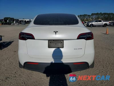 Zdjęcie 6 z 13 samochodu: 2023 TESLA MODEL Y VIN:7SAYGDEE4PA139375 - miniatura