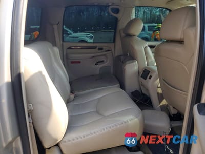Zdjęcie 11 z 13 samochodu: 2006 CADILLAC ESCALADE ESV VIN:3GYFK66NX6G212736 - miniatura