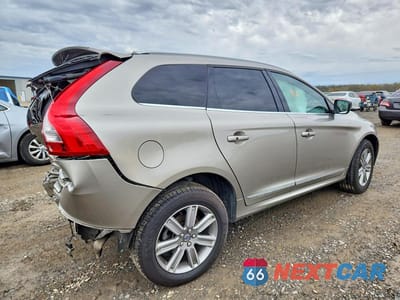 Trzecie zdjęcie samochodu z tyłu: 2016 VOLVO XC60 T6 PLATINUM VIN:YV4902RM6G2850901 - miniatura