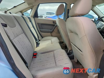 Zdjęcie 10 z 12 samochodu: 2008 FORD FOCUS SE VIN:1FAHP35N98W215993 - miniatura