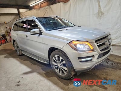 Czwarte zdjęcie samochodu z boku: 2013 MERCEDES-BENZ GL 450 4MATIC VIN:4JGDF7CE4DA233665 - miniatura