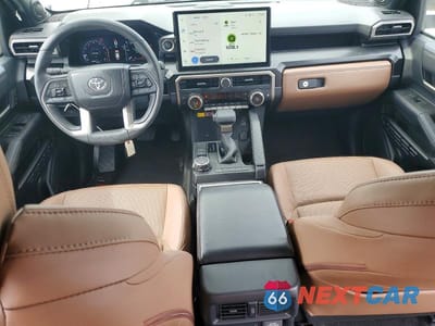 Zdjęcie 8 z 13 samochodu: 2025 TOYOTA 4RUNNER LIMITED VIN:JTEVA5BRXS5027378 - miniatura