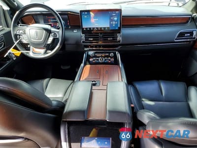 Zdjęcie 8 z 13 samochodu: 2024 LINCOLN NAVIGATOR L VIN:5LMJJ3NG1REL04360 - miniatura