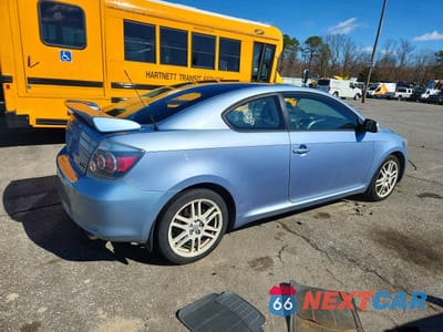 Trzecie zdjęcie samochodu z tyłu: 2010 SCION TC BASE VIN:JTKDE3B73A0307283 - miniatura