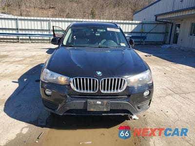 Piąte zdjęcie samochodu w środku: 2017 BMW X3 XDRIVE28I VIN:5UXWX9C30H0T24396 - miniatura