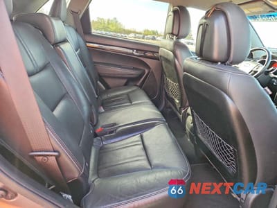 Zdjęcie 11 z 12 samochodu: 2012 KIA SORENTO SX VIN:5XYKWDA21CG244253 - miniatura