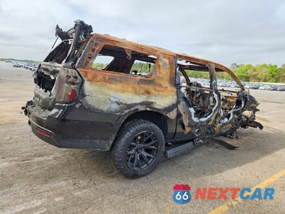 Trzecie zdjęcie samochodu z tyłu: 2024 CHEVROLET SUBURBAN K1500 Z71 VIN:1GNSKDKD1RR129200 - miniatura