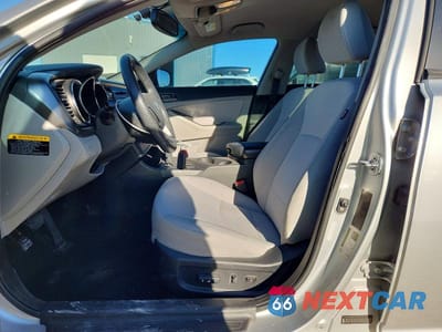 Zdjęcie 7 z 12 samochodu: 2012 KIA OPTIMA LX VIN:KNAGM4A76C5294515 - miniatura