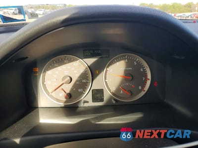 Zdjęcie 9 z 12 samochodu: 2005 VOLVO V50 2.4I VIN:YV1MW382752057308 - miniatura