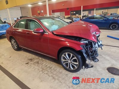 Czwarte zdjęcie samochodu z boku: 2017 MERCEDES-BENZ C 300 4MATIC VIN:55SWF4KB4HU179816 - miniatura