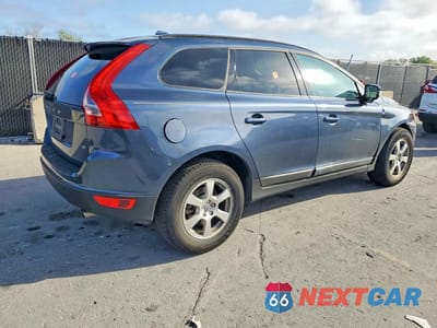 Trzecie zdjęcie samochodu z tyłu: 2010 VOLVO XC60 3.2 VIN:YV4982DLXA2121816 - miniatura
