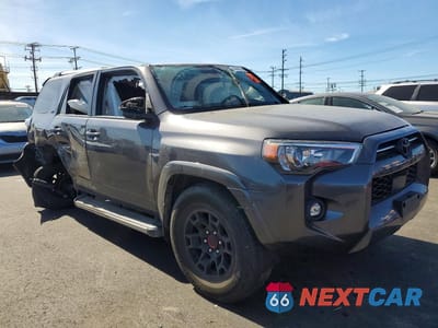 Czwarte zdjęcie samochodu z boku: 2023 TOYOTA 4RUNNER SR5 PREMIUM VIN:JTEFU5JR7P5286656 - miniatura