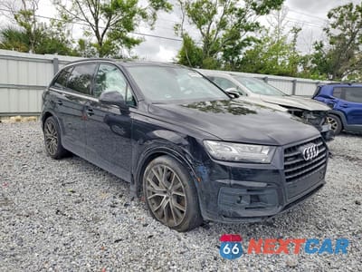 Czwarte zdjęcie samochodu z boku: 2019 AUDI Q7 PRESTIGE VIN:WA1VAAF74KD020240 - miniatura